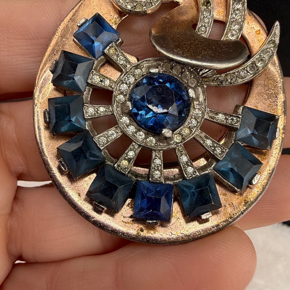 Vintage Brooch Blue Rose Gold Tone Rhinestone Sunburst Copper Tone‎
